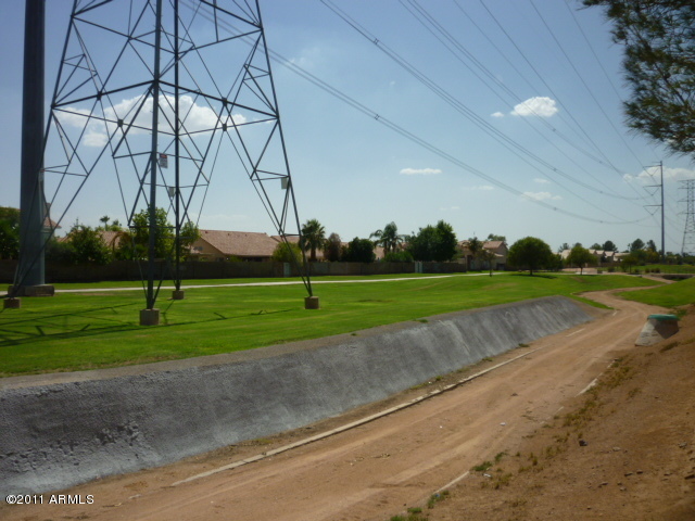 1437 East Mineral Road Gilbert, AZ 85234 - Photo 35 of 36 Green 1