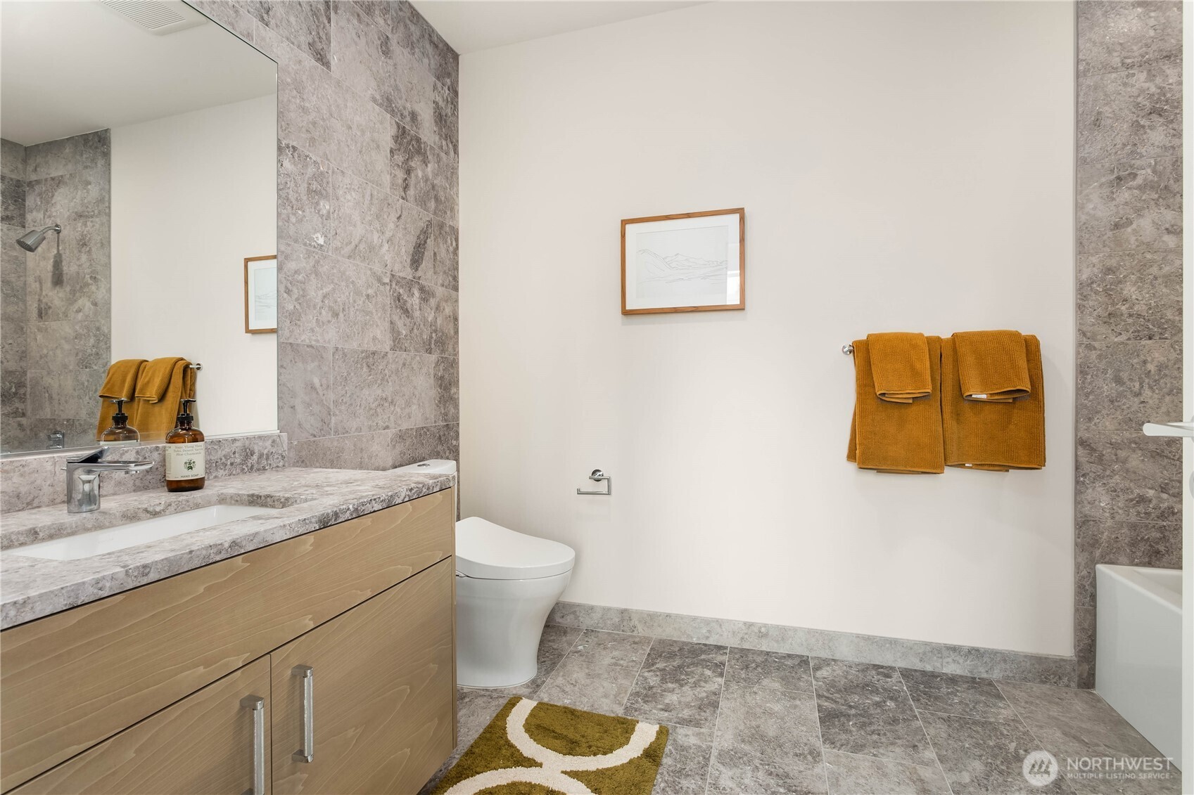 121 Stewart Street, Unit 3703 Seattle, WA 98101 - Photo 18 of 39