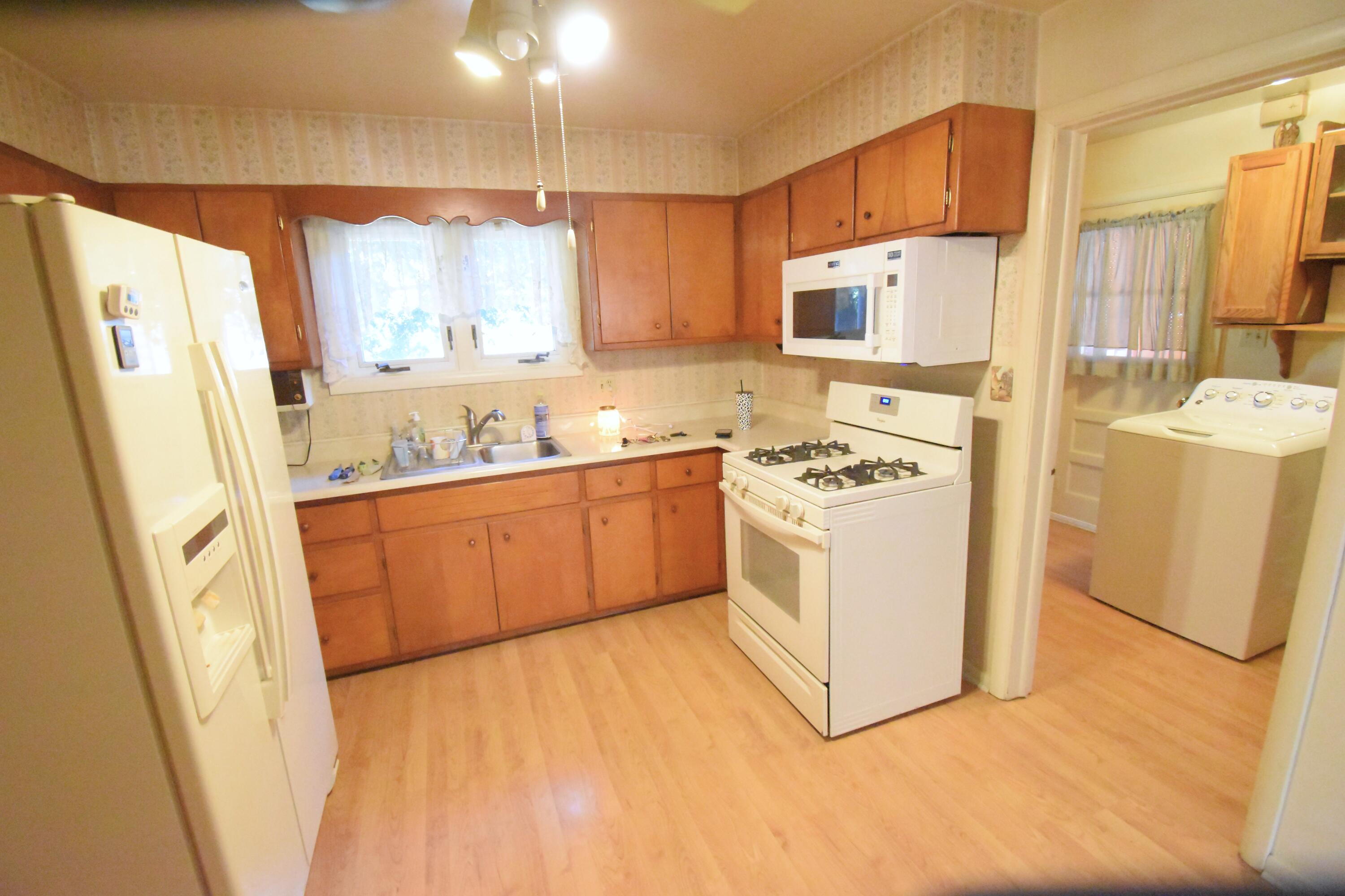 802 East Thompson Street Rensselaer, IN 47978 - Photo 7 of 32 3000x2000