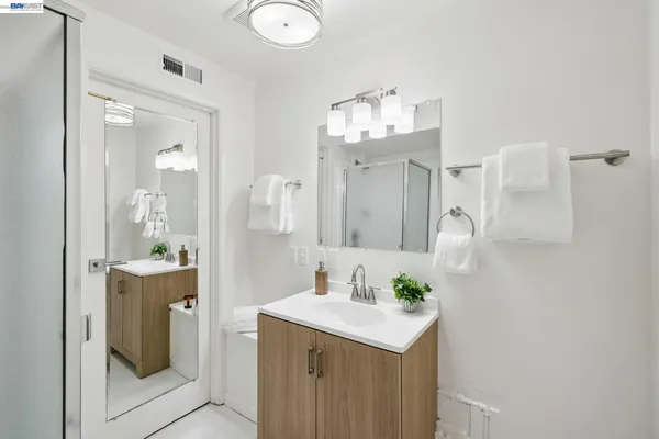 $997,000 | 39 Chatsworth Court, Oakland, CA 94611