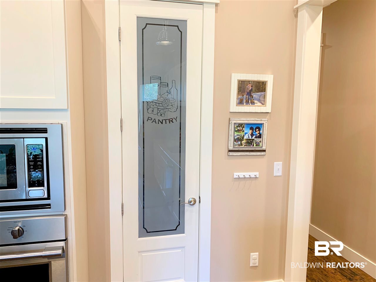 8479 Palmetto Way Foley, AL 36535 - Photo 6 of 26 Pantry