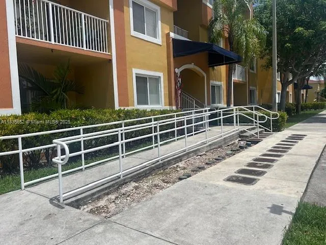 $285,000 | 20950 Southwest 87th Avenue, Unit 203, Cutler Bay, FL 33189