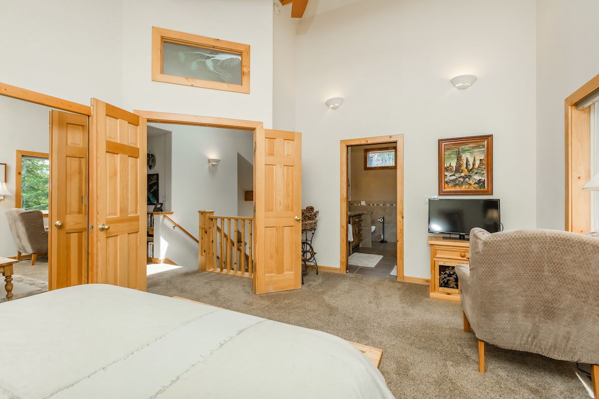 11564 Kitzbuhel Road Truckee, CA 96161 - Photo 12 of 21 Gallery Image 12