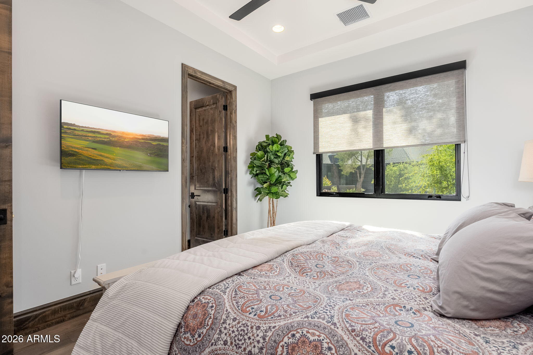 602 North Redbud Circle Payson, AZ 85541 - Photo 35 of 83 a bedroom with a large bed and a large window