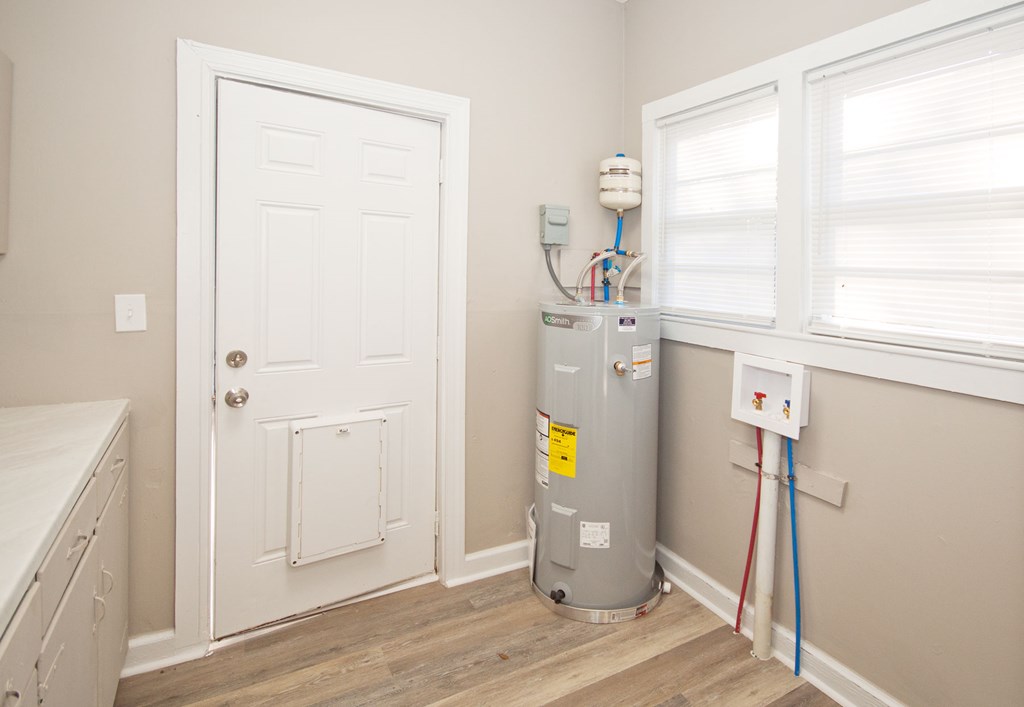 108 27th Street Columbus, GA 31904 - Photo 13 of 26 a view of hallway with wooden floor