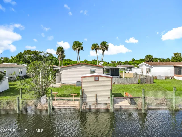 $1,695 | 425 Baker Road, Merritt Island, FL 32953