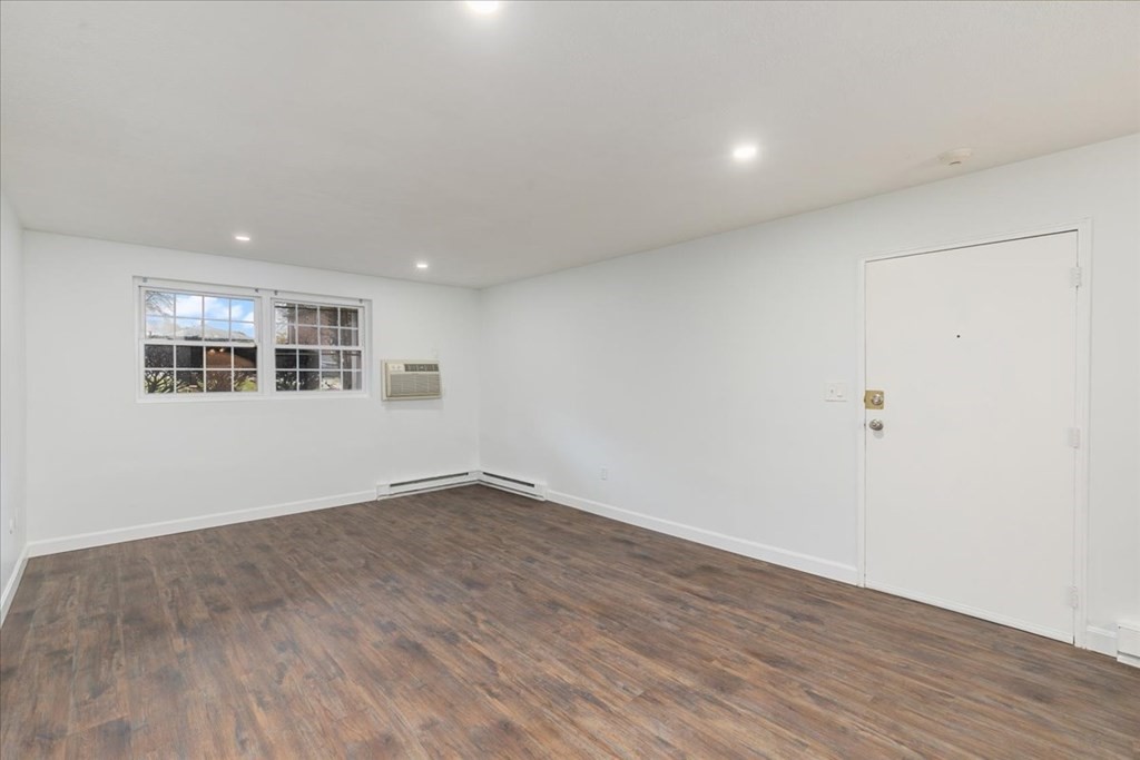 6 Walker Road, Unit 2 North Andover, MA 01845 - Photo 11 of 35 Gallery Image 11