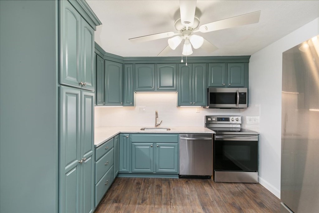 6 Walker Road, Unit 2 North Andover, MA 01845 - Photo 14 of 35 Gallery Image 14