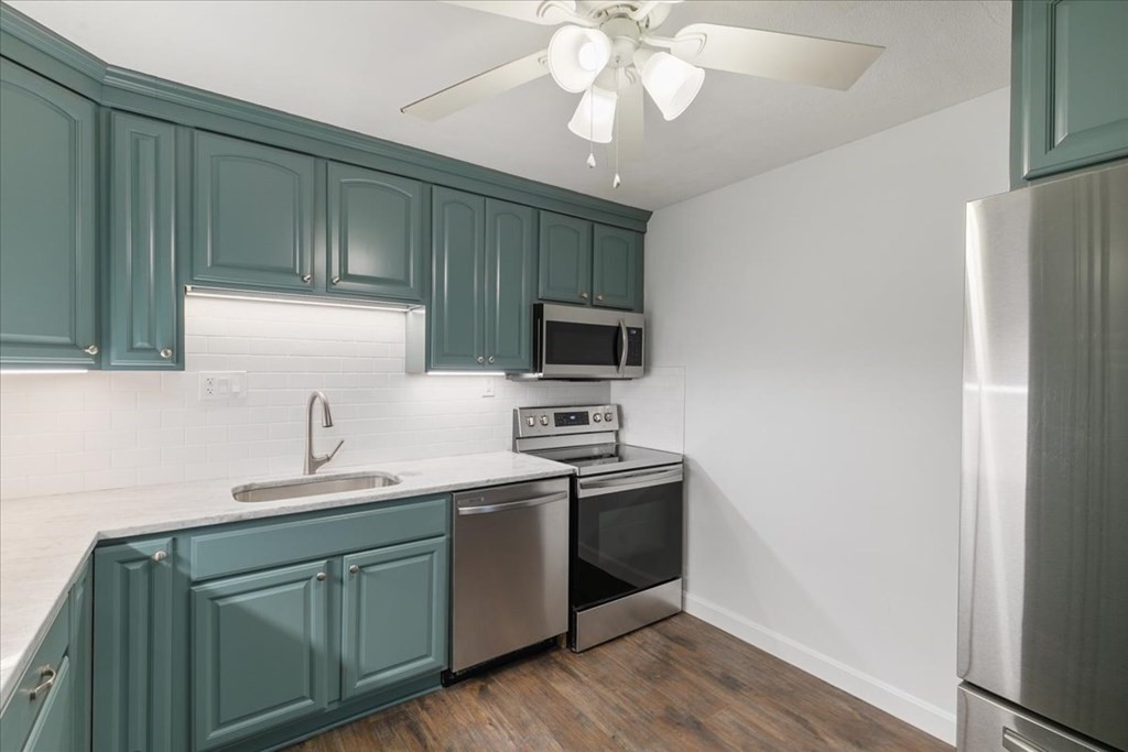 6 Walker Road, Unit 2 North Andover, MA 01845 - Photo 15 of 35 Gallery Image 15