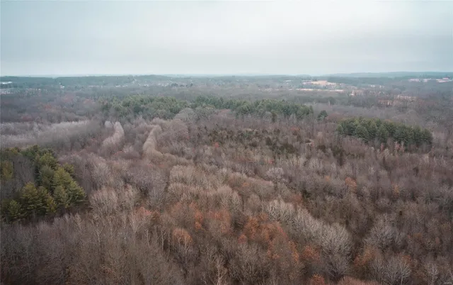 $302,400 | 389 Butler Pond Road, Bourbon, MO 65441