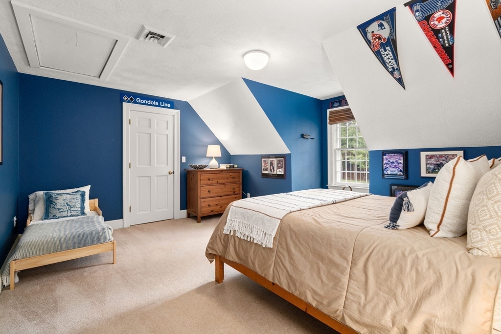 162 Far Reach Road Westwood, MA 02090 - Photo 19 of 40