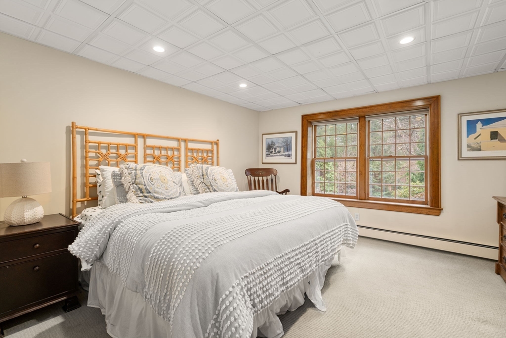 162 Far Reach Road Westwood, MA 02090 - Photo 25 of 40