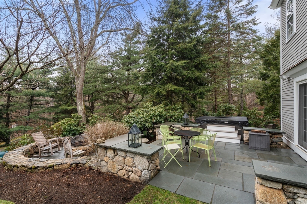 162 Far Reach Road Westwood, MA 02090 - Photo 27 of 40