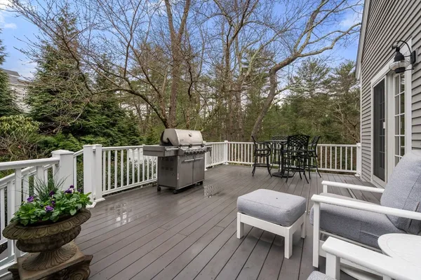 $3,200,000 | 162 Far Reach Road, Westwood, MA 02090