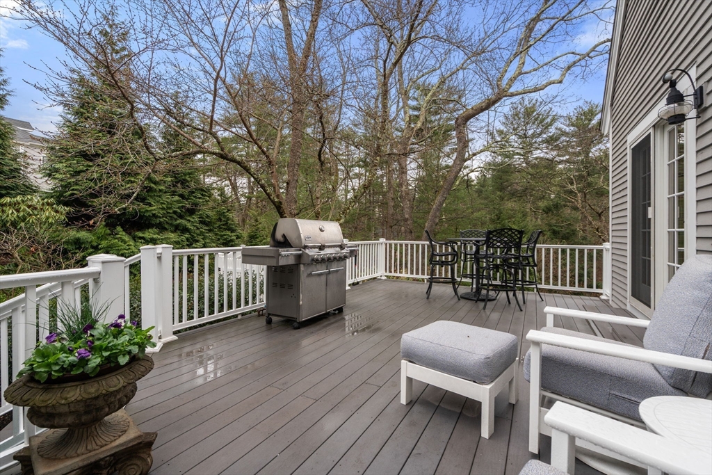 162 Far Reach Road Westwood, MA 02090 - Photo 29 of 40