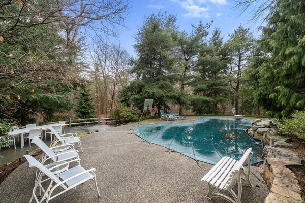 $3,200,000 | 162 Far Reach Road, Westwood, MA 02090
