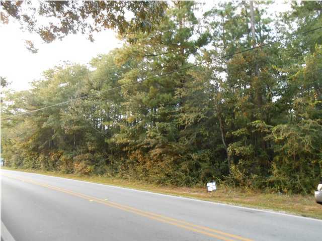 2 Lake Silver Road Crestview, FL 32536 - Photo 1 of 6 Primary Photo