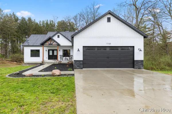 $495,000 | 17130 Spruce Cove Trail, Gowen, MI 49326