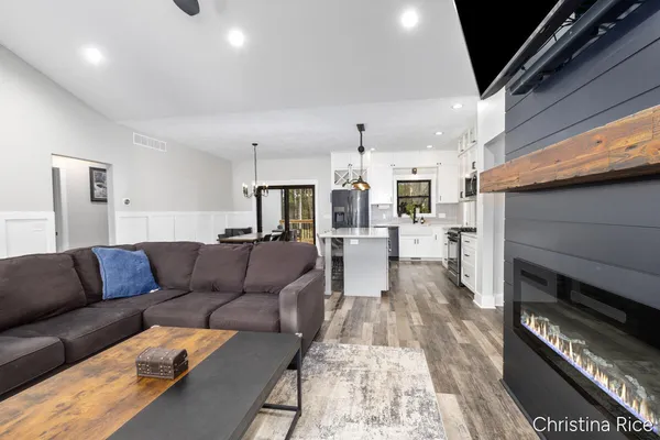 $495,000 | 17130 Spruce Cove Trail, Gowen, MI 49326