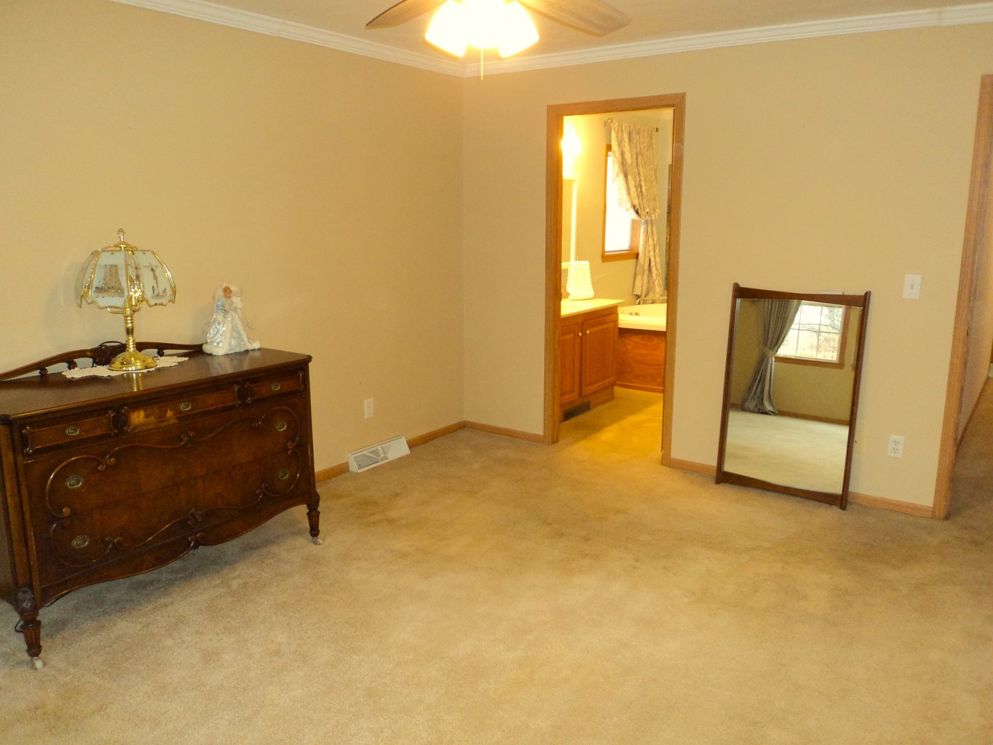22912 Pinehurst Drive Frankfort, IL 60423 - Photo 14 of 21 a view of a room with toys and closet