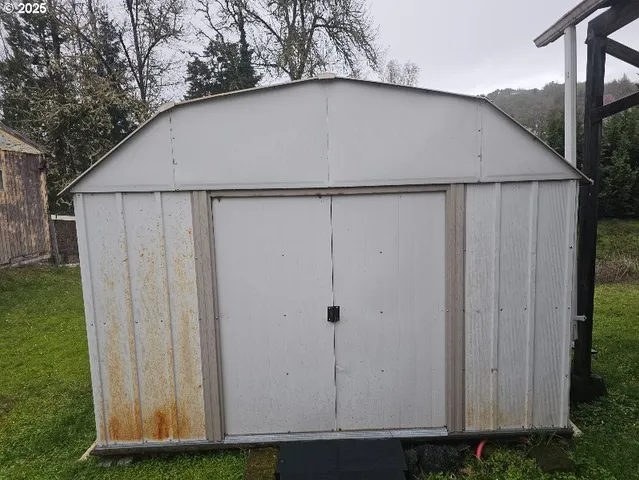 a backyard of a house