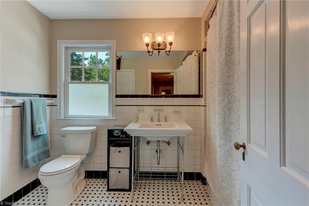 1205 Huntsdale Road Reidsville, NC 27320 - Photo 28 of 50