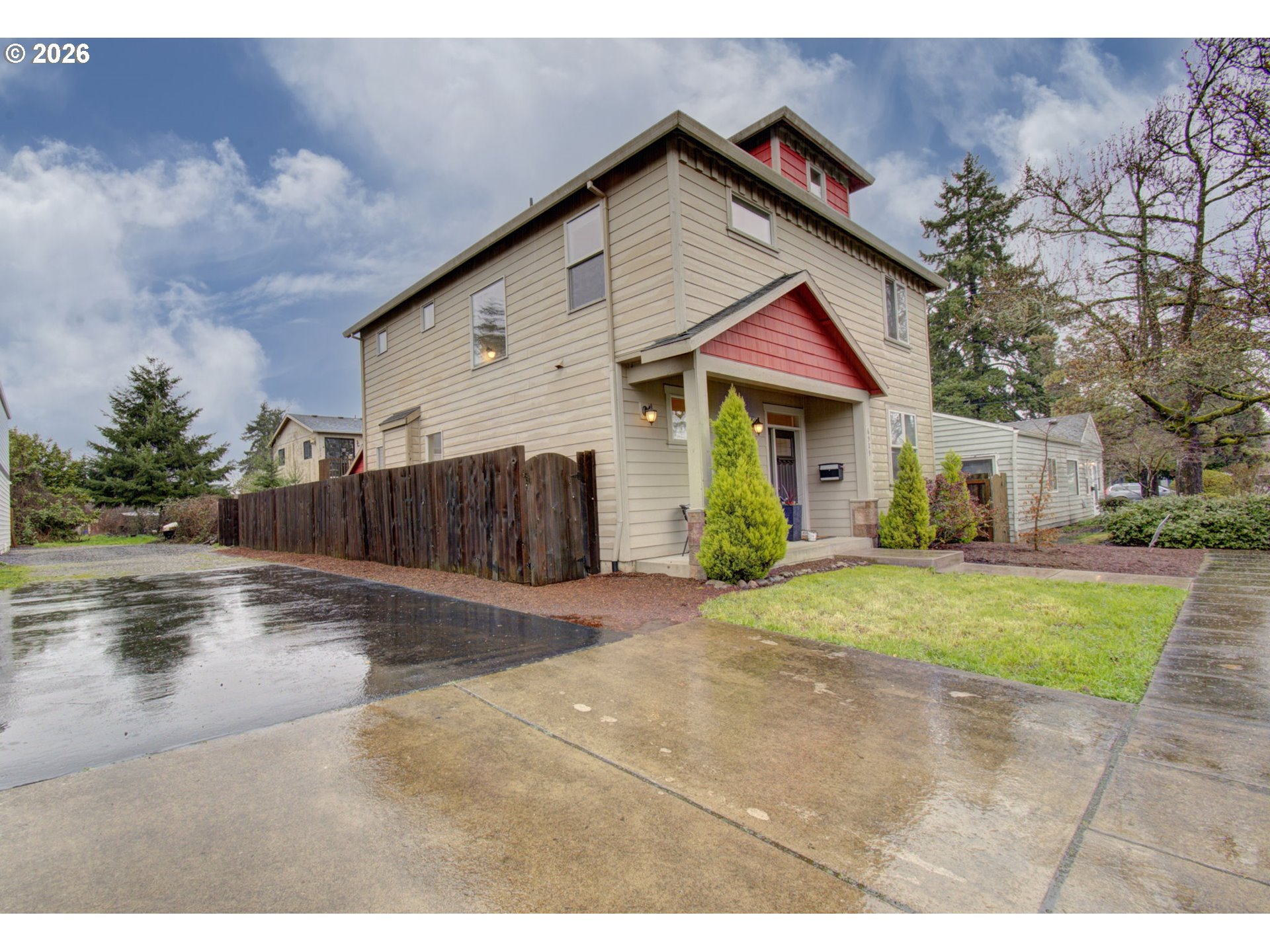 6529 Southeast Reedway Street Portland, OR 97206 - Photo 4 of 40 Gallery Image 4