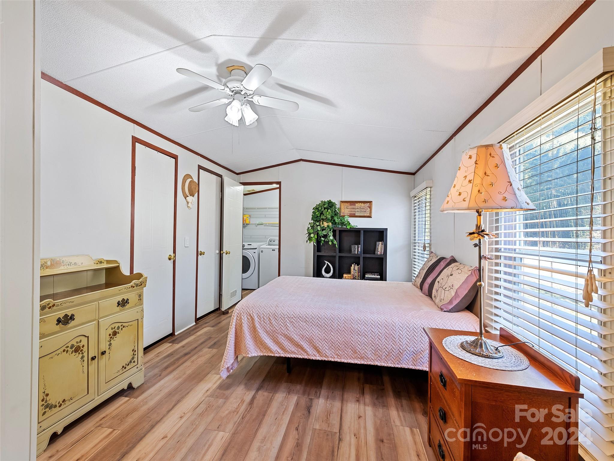 195 Hughes Road Waynesville, NC 28786 - Photo 15 of 23 Gallery Image 15