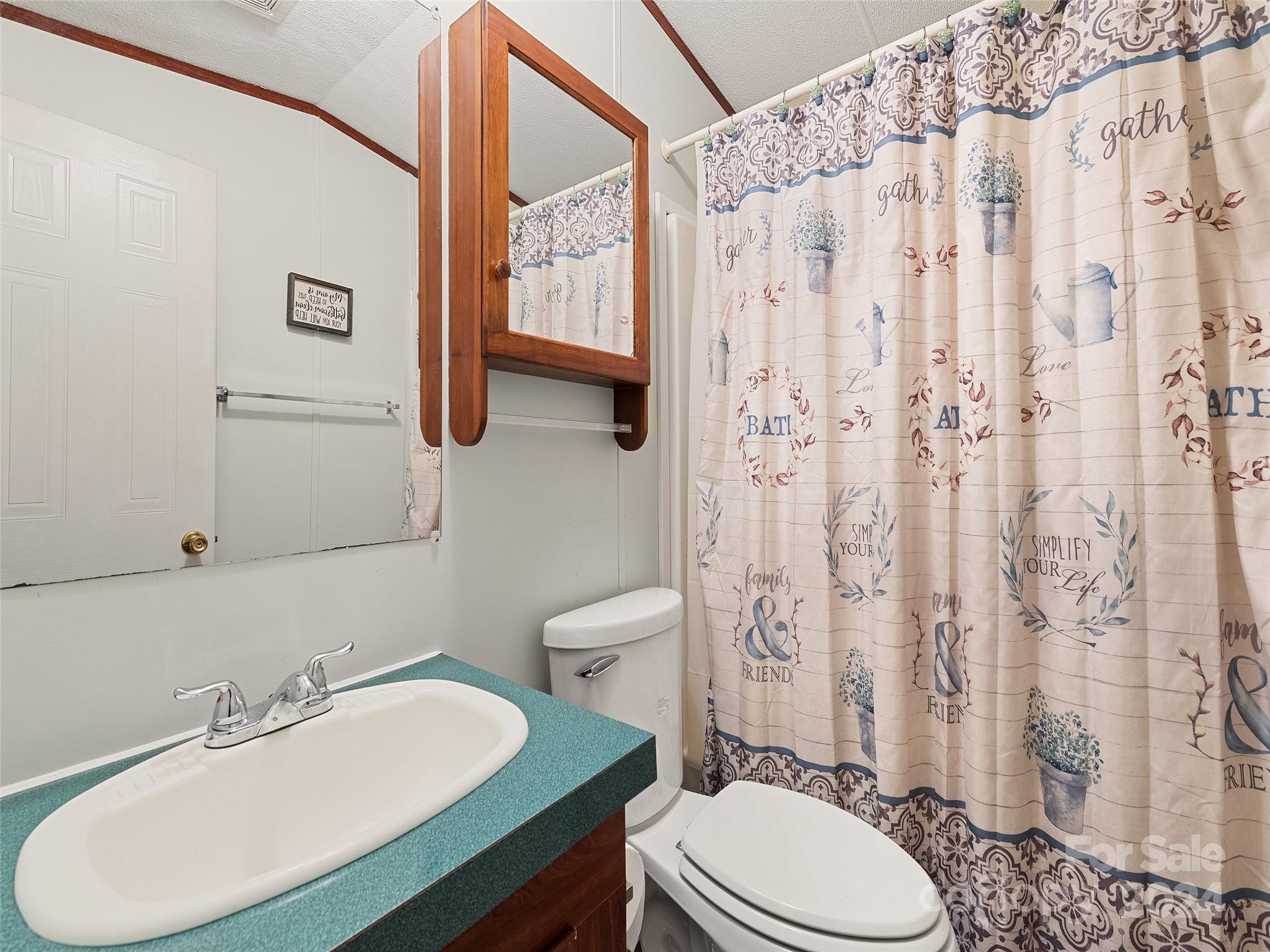 195 Hughes Road Waynesville, NC 28786 - Photo 17 of 23 Gallery Image 17