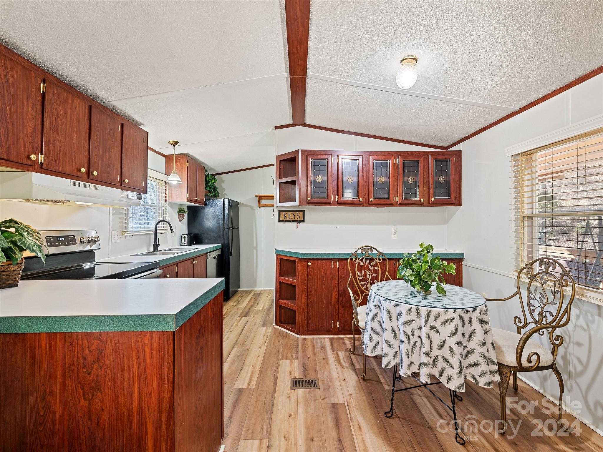 195 Hughes Road Waynesville, NC 28786 - Photo 8 of 23 Gallery Image 8