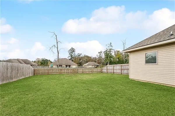 $1,900 | 12464 Morgan Creek Lane, Unit A, Hammond, LA 70403
