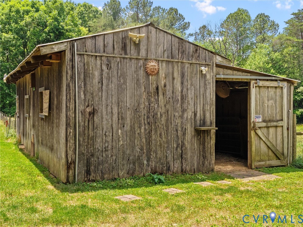 3607 Pacetown Road Sandy Hook, VA 23153 - Photo 52 of 68 Horse barn/stable