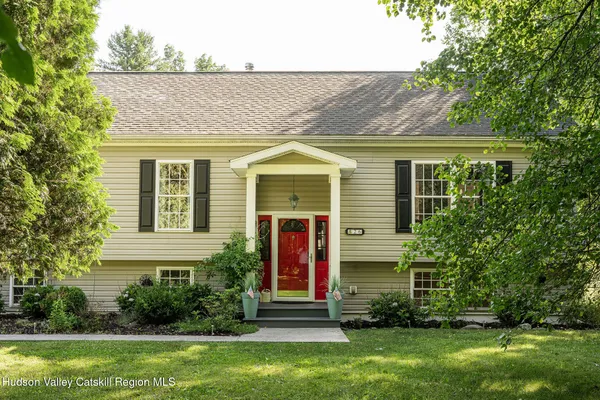 $649,900 | 26 Thornwood Lane, Accord, NY 12404