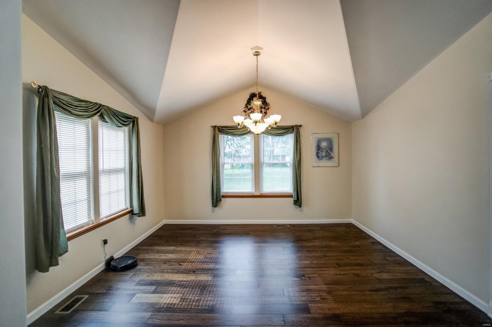 4011 Illinois River Road Brussels, IL 62013 - Photo 23 of 57 Gallery Image 23