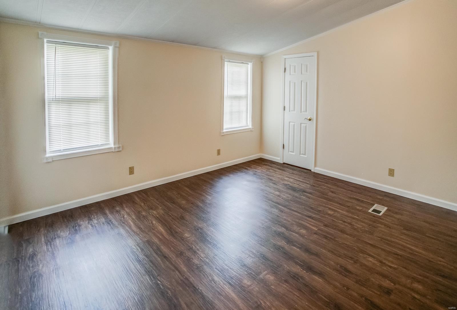 4011 Illinois River Road Brussels, IL 62013 - Photo 25 of 57 Gallery Image 25