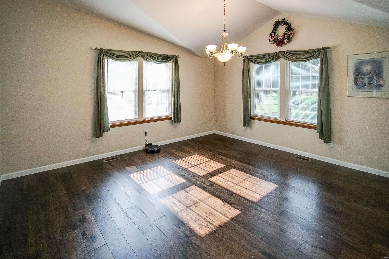 4011 Illinois River Road Brussels, IL 62013 - Photo 31 of 57 Gallery Image 31
