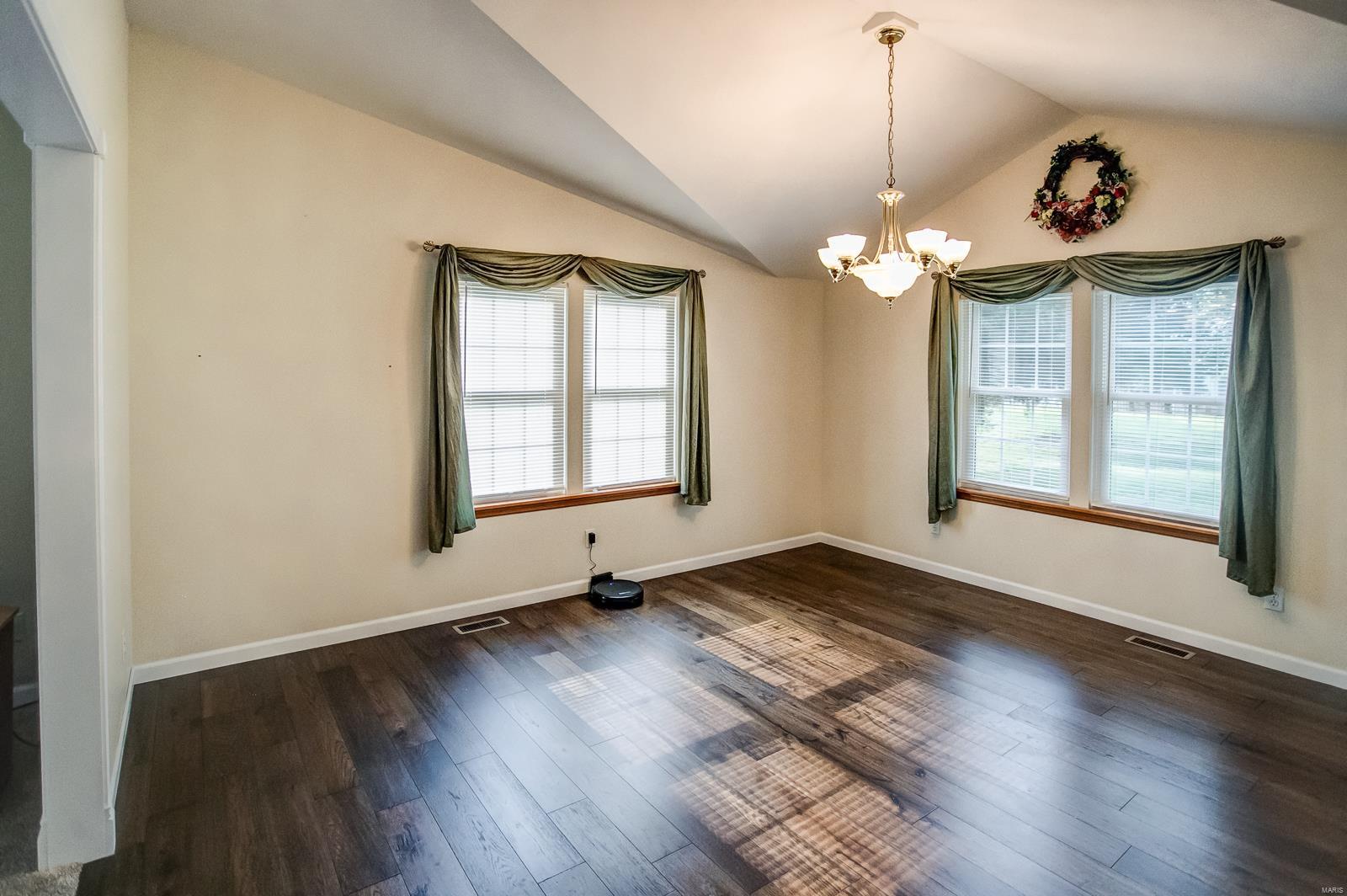 4011 Illinois River Road Brussels, IL 62013 - Photo 33 of 57 Gallery Image 33