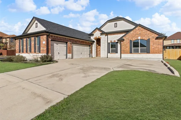 $549,999 | 920 Autumn Sage Way, Pflugerville, TX 78660
