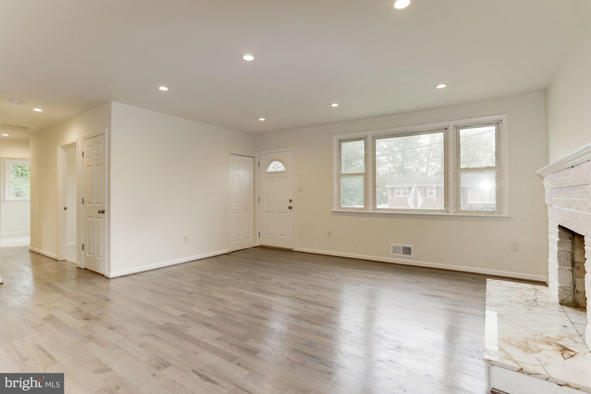 3826 Swann Road Suitland, MD 20746 - Photo 4 of 28 Interior (General)