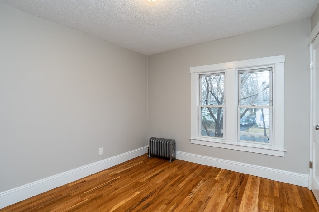 1026 Carew Street Springfield, MA 01104 - Photo 20 of 35 Gallery Image 20