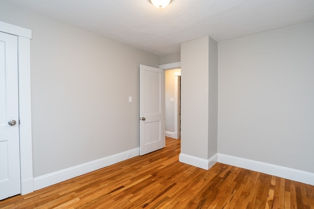 1026 Carew Street Springfield, MA 01104 - Photo 21 of 35 Gallery Image 21