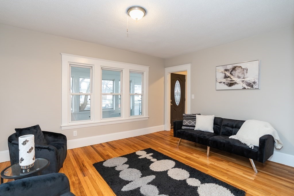 1026 Carew Street Springfield, MA 01104 - Photo 5 of 35 Gallery Image 5