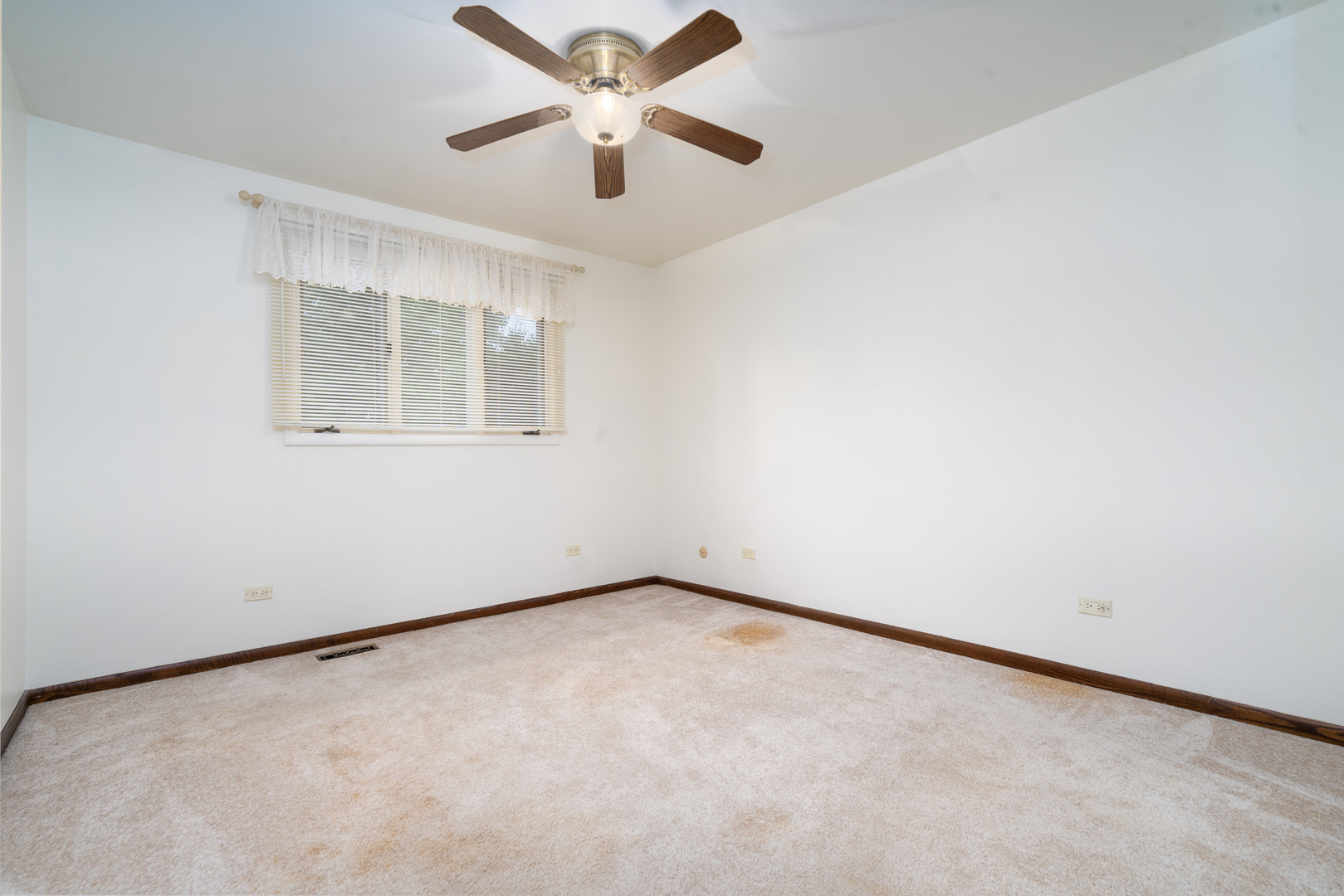 261 West Eagle Lake Road Beecher, IL 60401 - Photo 23 of 36 Gallery Image 23