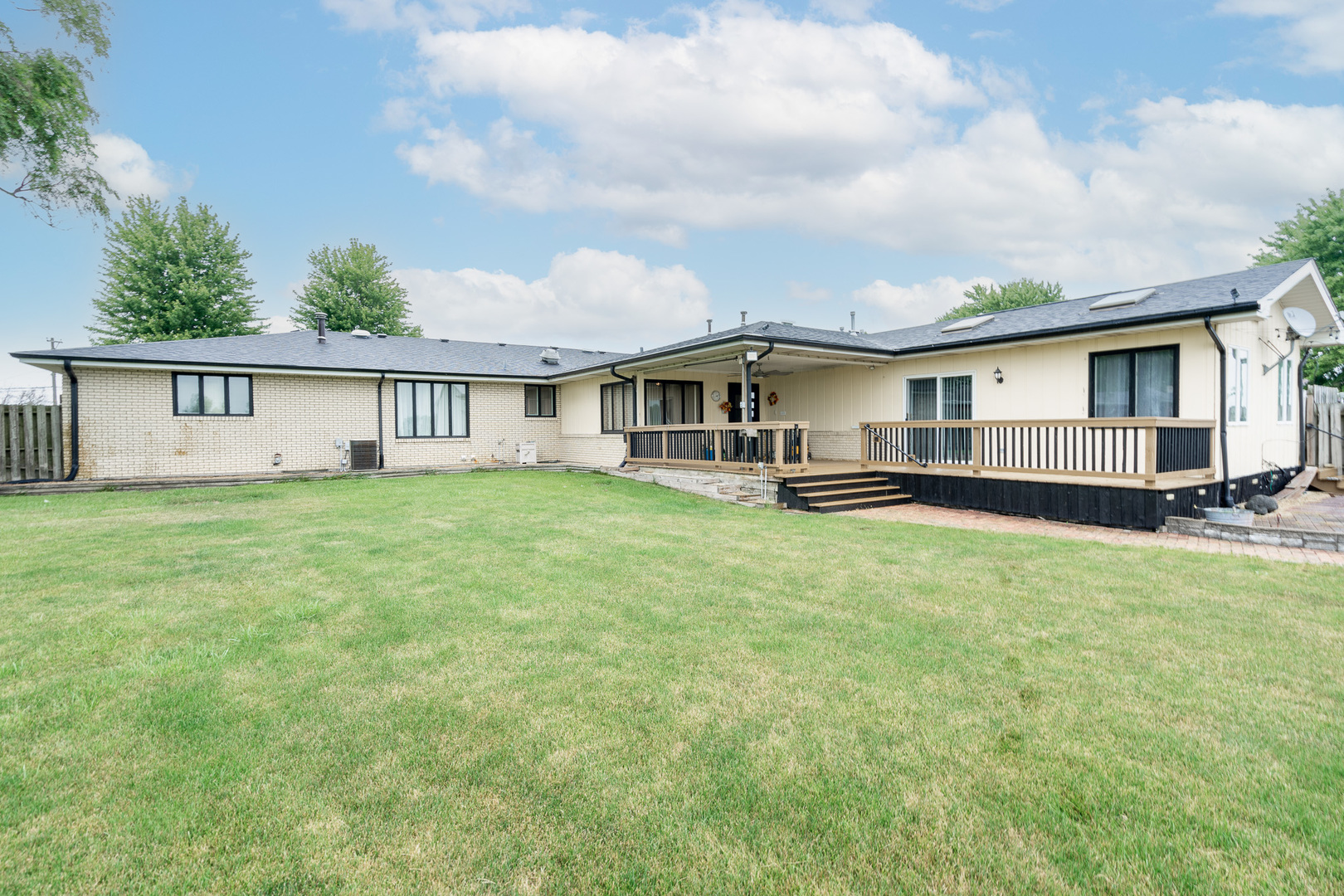 261 West Eagle Lake Road Beecher, IL 60401 - Photo 31 of 36 Gallery Image 31