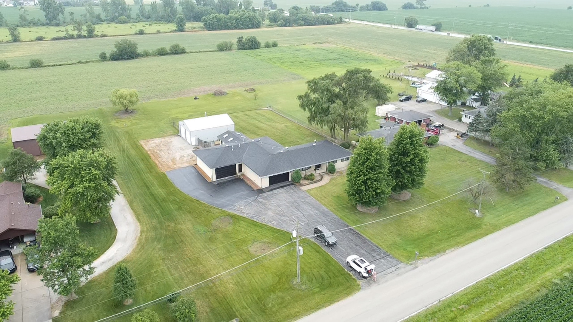 261 West Eagle Lake Road Beecher, IL 60401 - Photo 34 of 36 Gallery Image 34