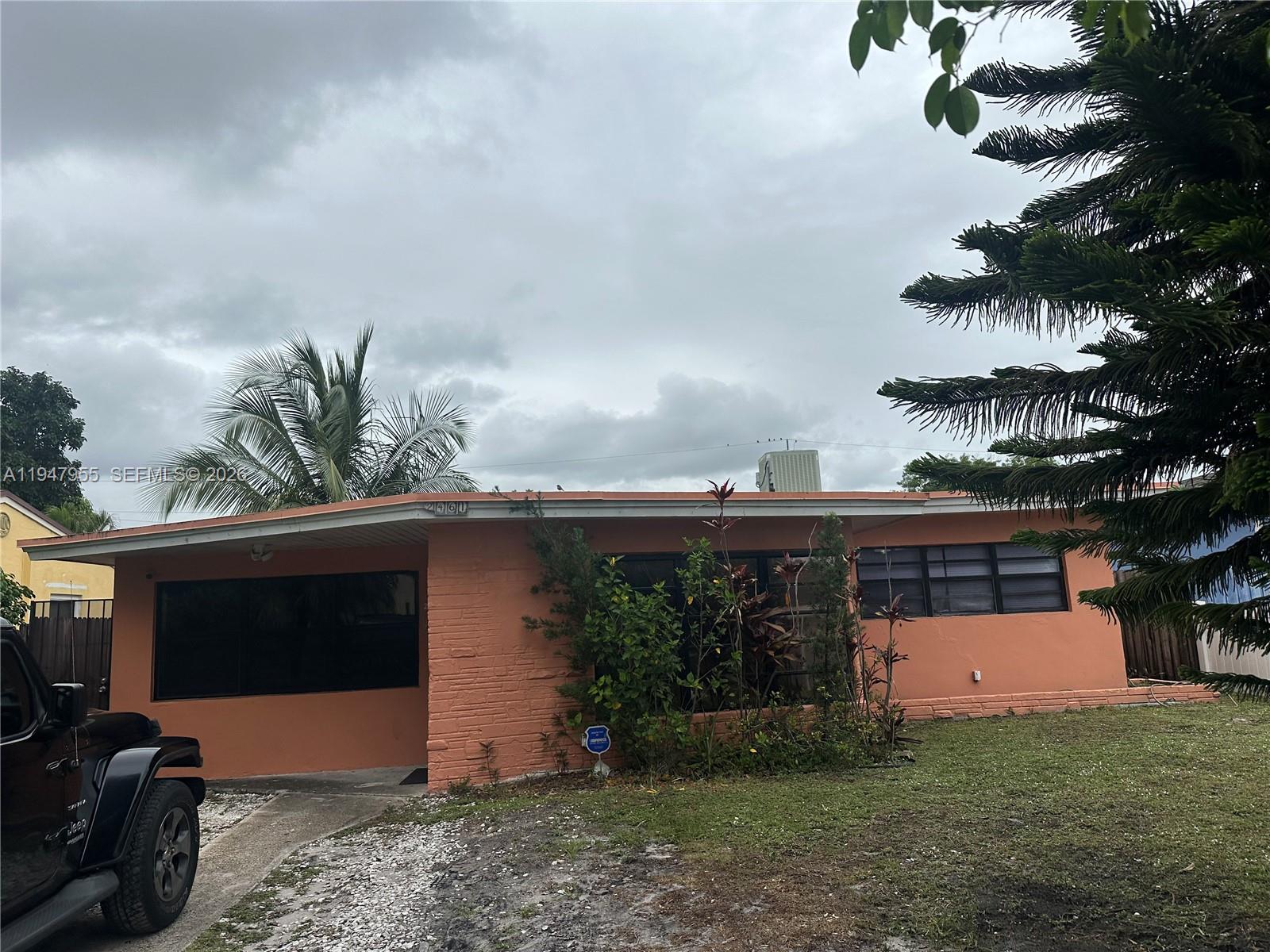 2461 Rodman Street Hollywood, FL 33020 - Photo 2 of 16