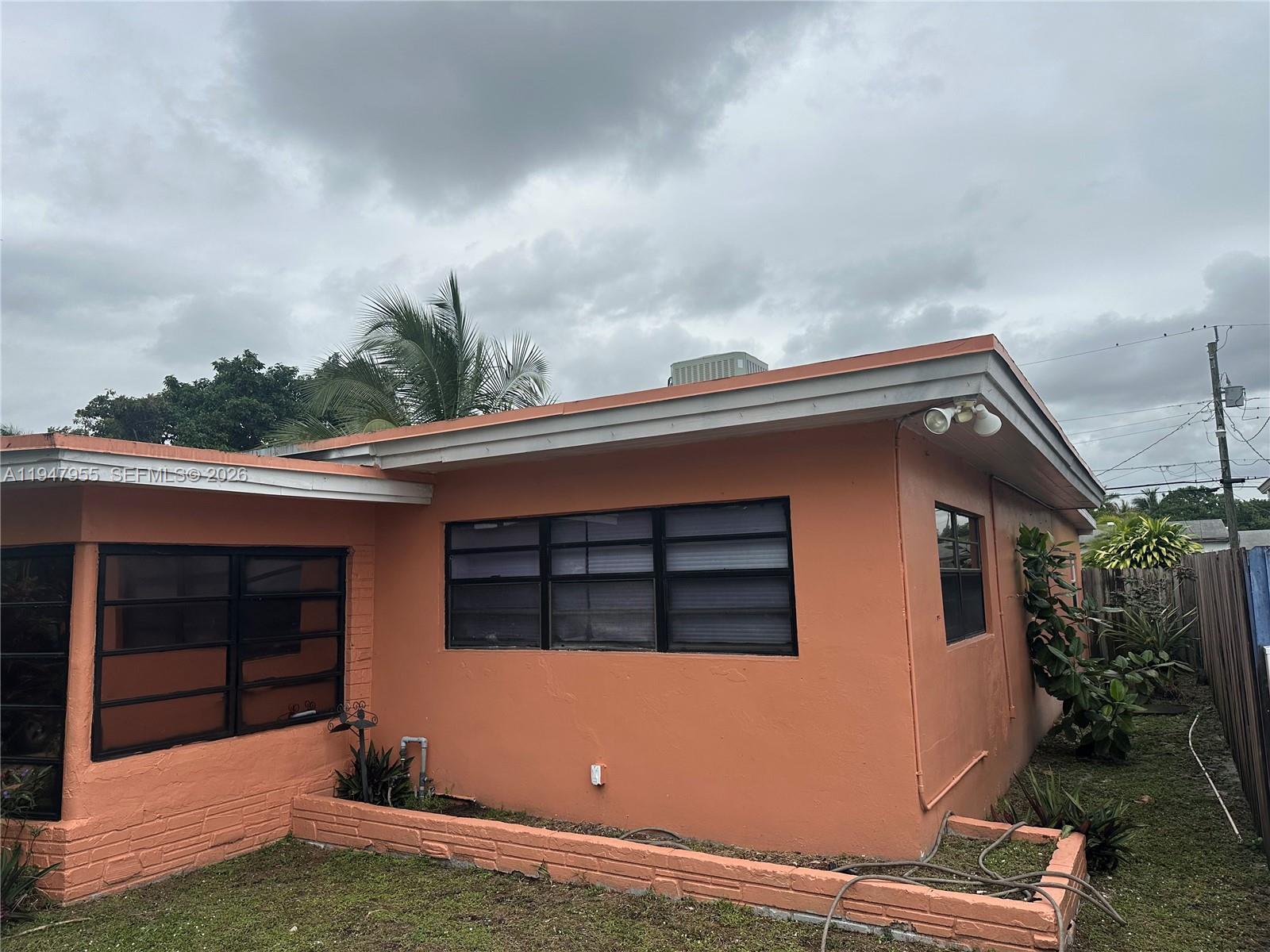 2461 Rodman Street Hollywood, FL 33020 - Photo 4 of 16
