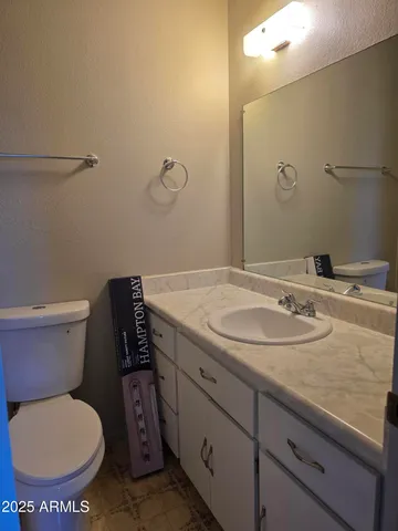 $220,000 | 610 South 11th Place West, St. Johns, AZ 85936