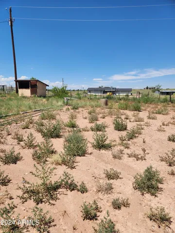 $220,000 | 610 South 11th Place West, St. Johns, AZ 85936