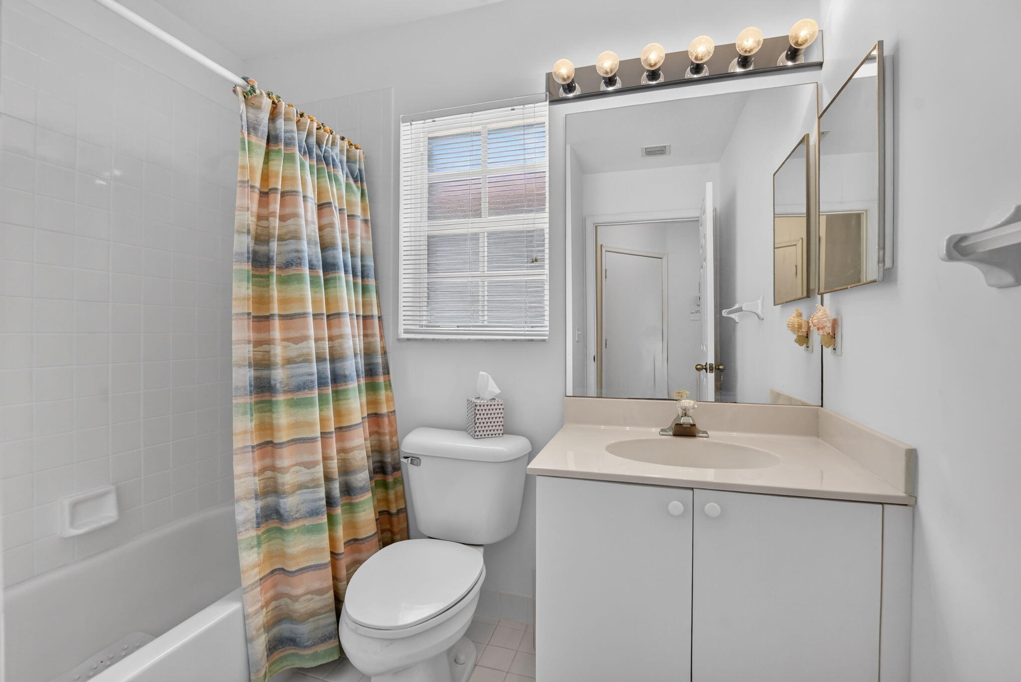 8100 Vía Di Veneto, Unit NEIBORHOOD F Boca Raton, FL 33496 - Photo 24 of 55 25-web-or-mls-DSC_1146